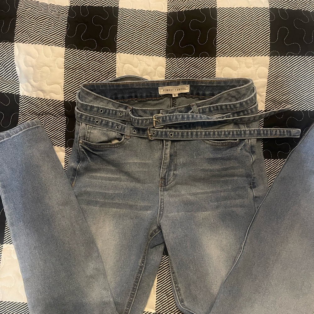 Almost Famous high waisted- size 5